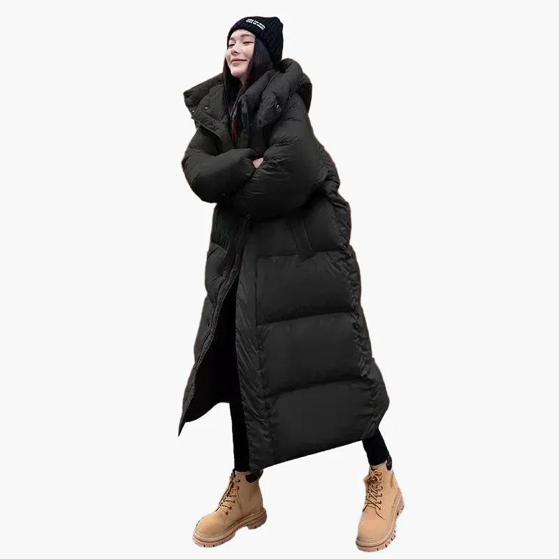 Luxeraum.de Puffer Jackets Schwarz / S Damen Puffermantel lang oversized, warm und modern mit Kapuze