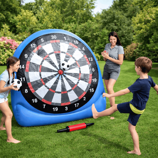 Luxeraum.de Lawn Games Aufblasbares Fußball Dartspiel XXL für Garten und Outdoor inkl. Bälle und Luftpumpe