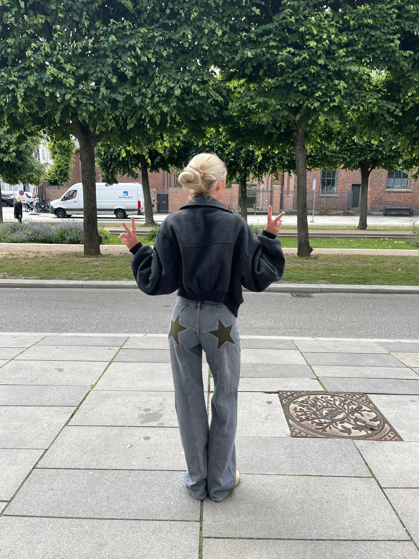 Luxeraum.de Jeggings Khaki / XS Baggy Jeans Streetwear – Baumwoll-Denim – Sternendetail & Baggy-Schnitt – Damen