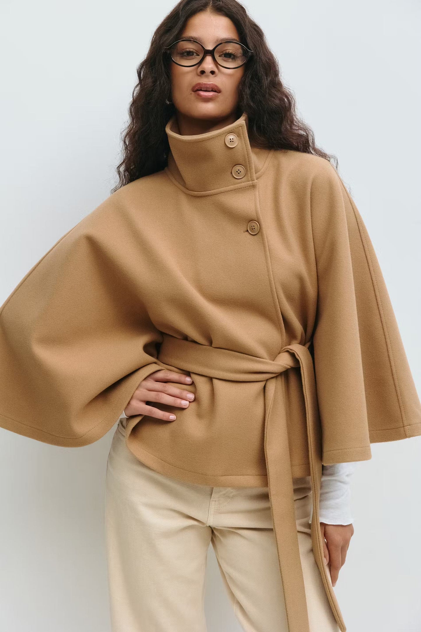 Luxeraum.de Karamell / S Damen Cape Jacke – elegant, hochwertig und modern