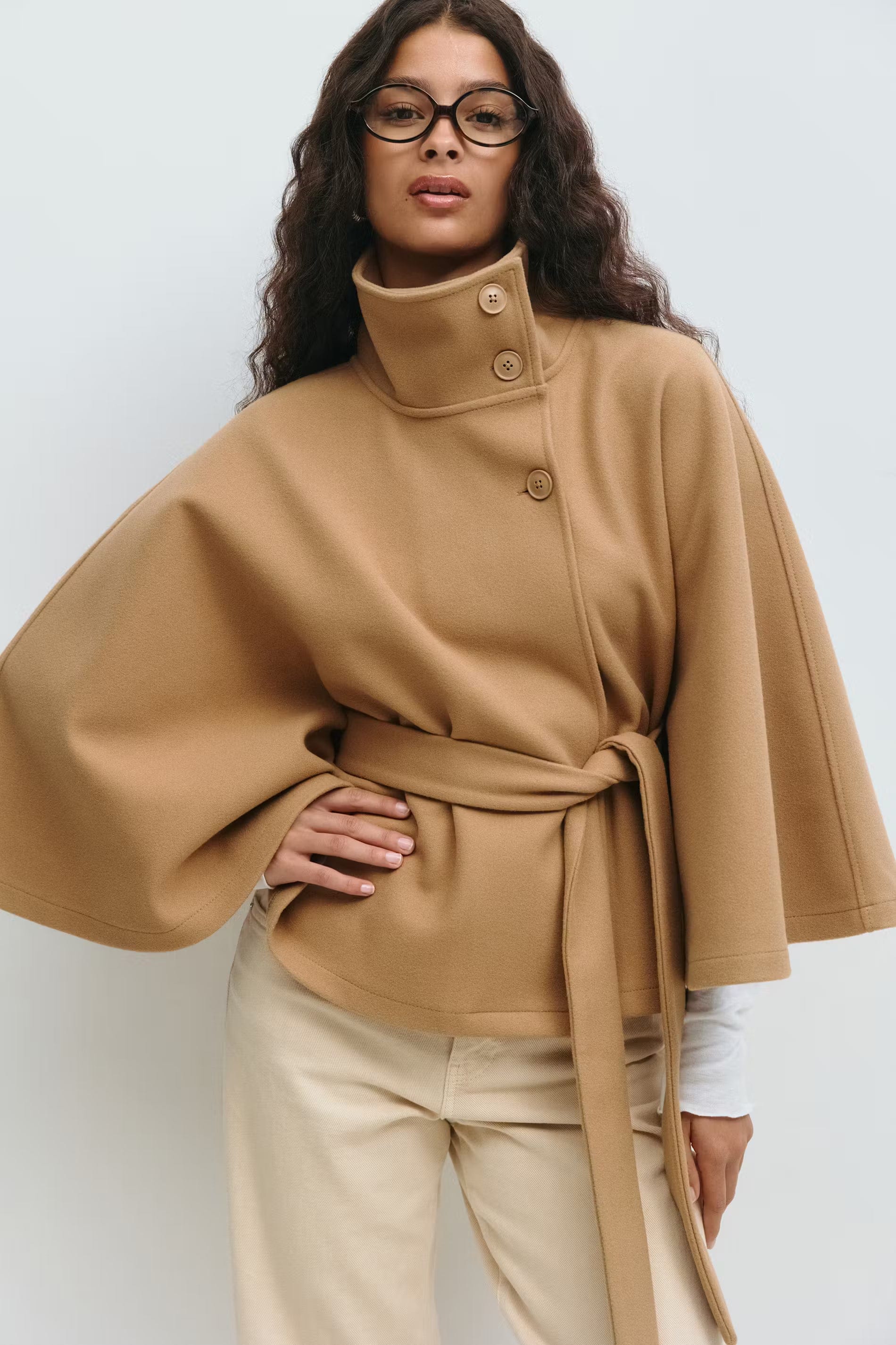Luxeraum.de Karamell / S Damen Cape Jacke – elegant, hochwertig und modern