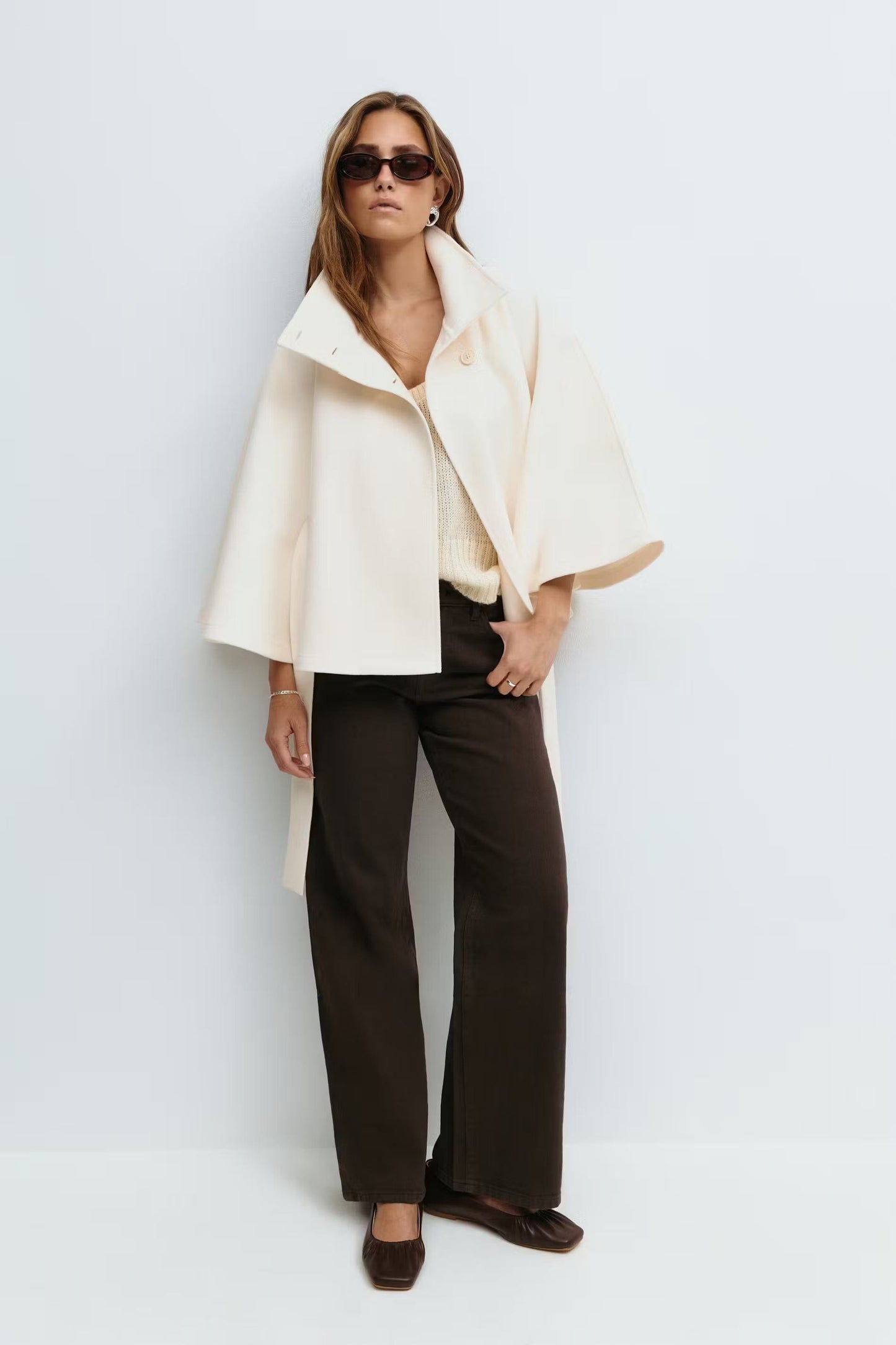 Luxeraum.de Damen Cape Jacke – elegant, hochwertig und modern