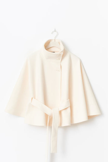 Luxeraum.de Damen Cape Jacke – elegant, hochwertig und modern