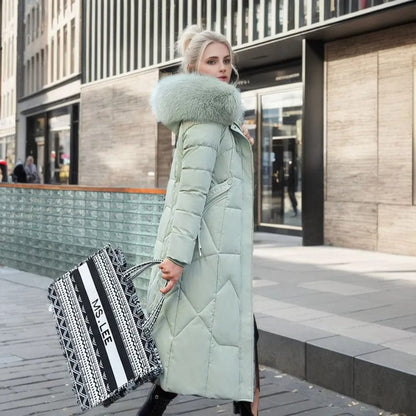 Luxeraum.de Damen Daunen-Steppmantel lang, warm & elegant mit Kragen