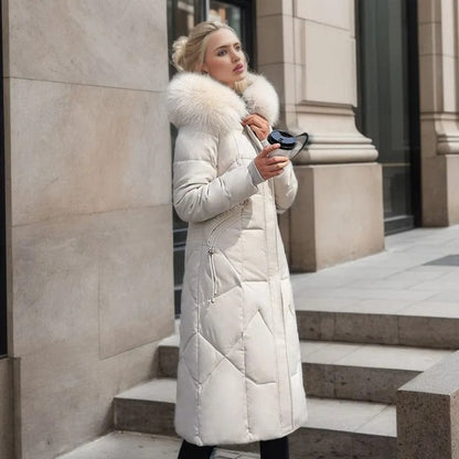 Luxeraum.de Weiß / S Damen Daunen-Steppmantel lang, warm & elegant mit Kragen