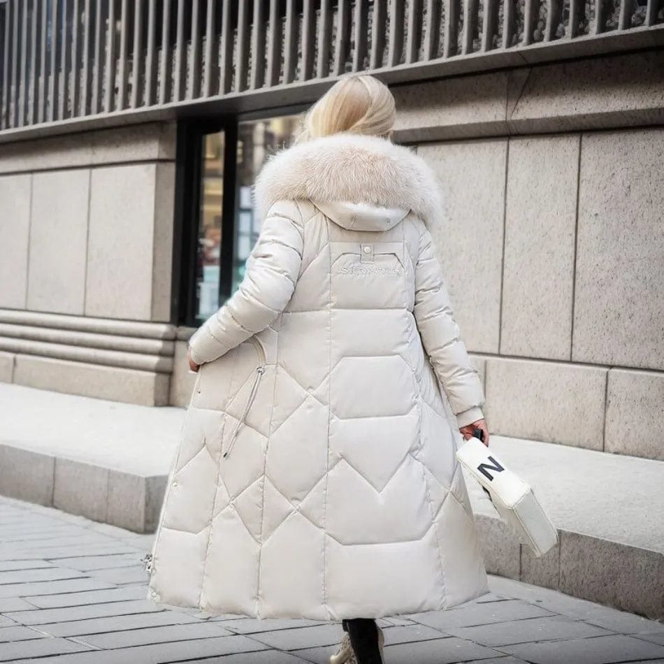 Luxeraum.de Damen Daunen-Steppmantel lang, warm & elegant mit Kragen