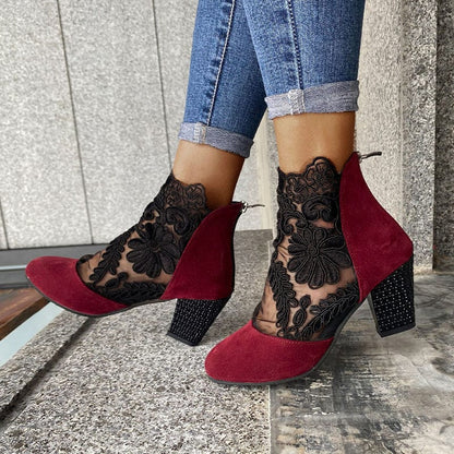 Luxeraum.de Kleidung & Accessoires Damen High Heels mit eleganter Spitze für den Sommer