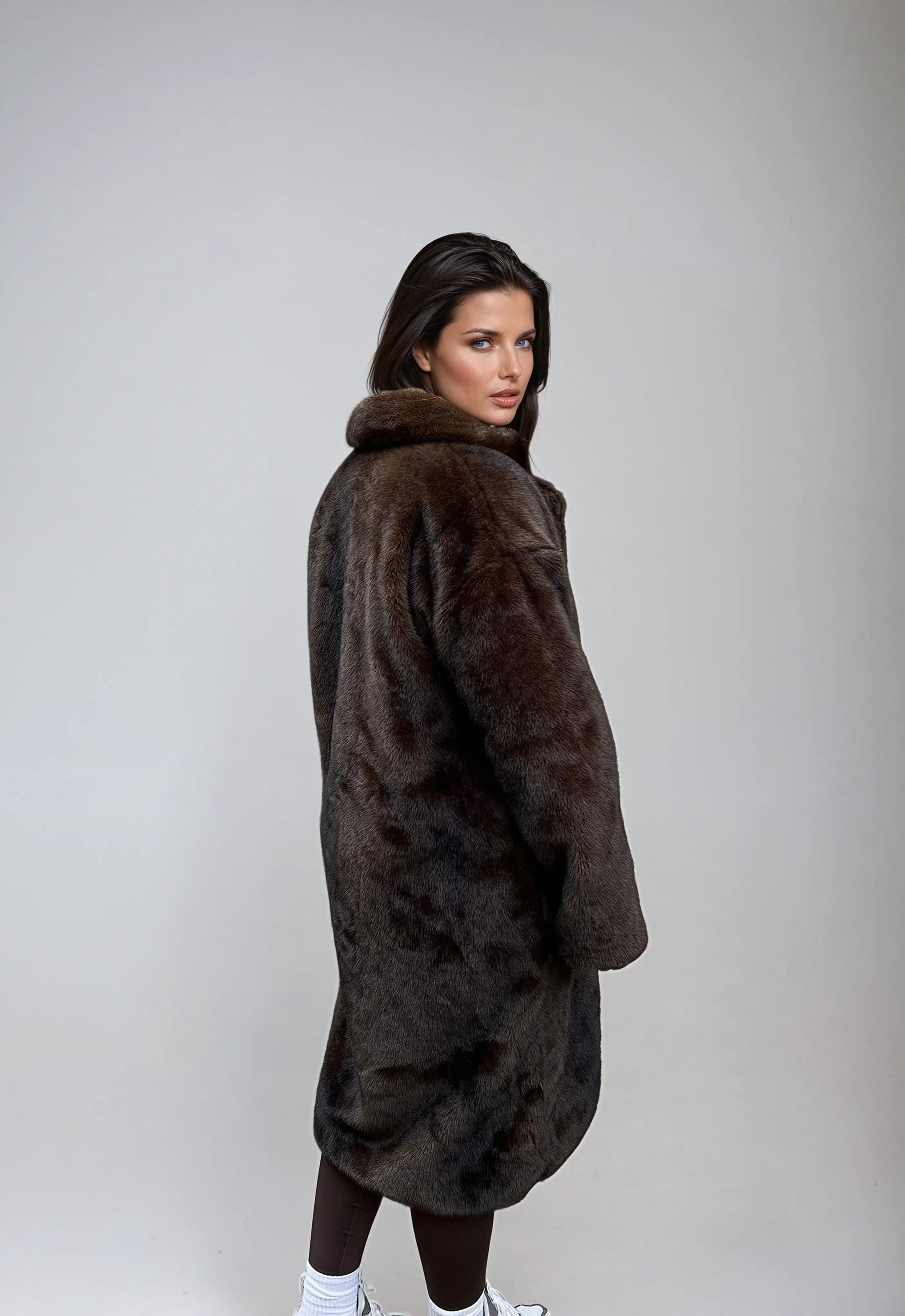 Luxeraum.de Kunstpelzjacke Damen Kunstfelljacke – warm & elegant für stilvolle Winter-Looks