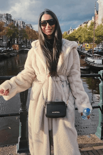Luxeraum.de Damen Teddy Mantel mit Kapuze – warm & hochwertig