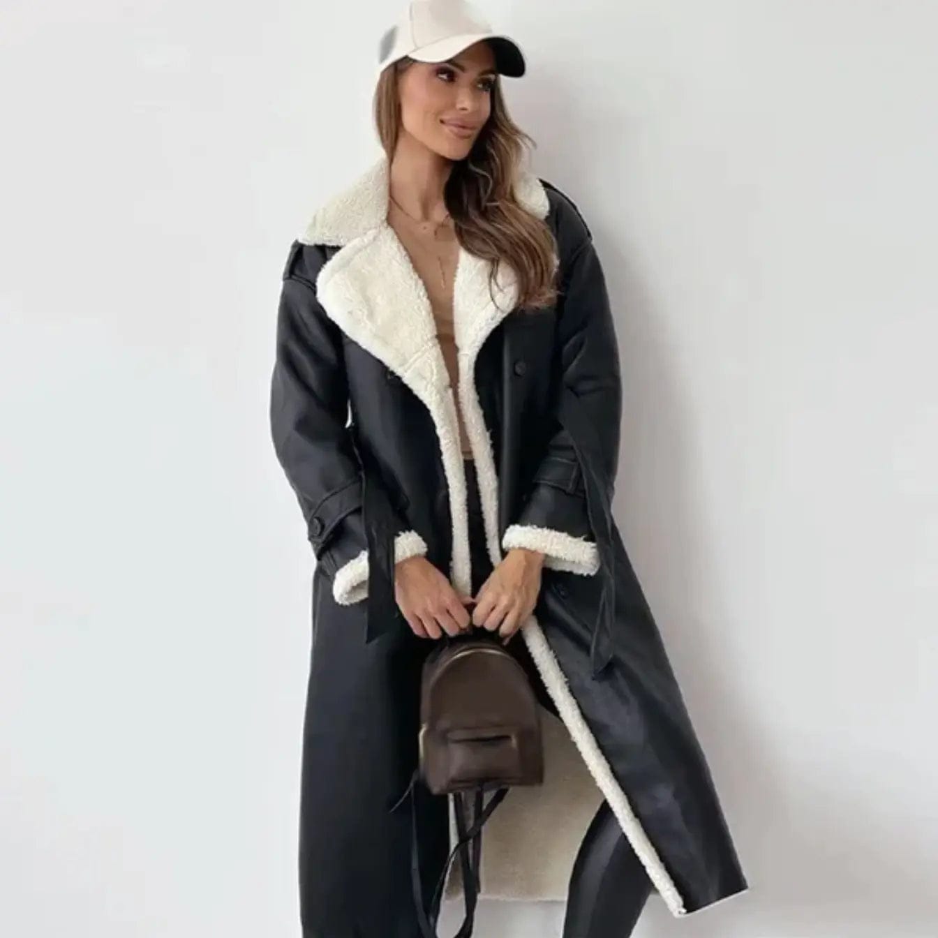 Luxeraum.de Teddyjacke Schwarz / S Damen Winterjacke lang mit Fleece-Futter und Teddykragen, warm