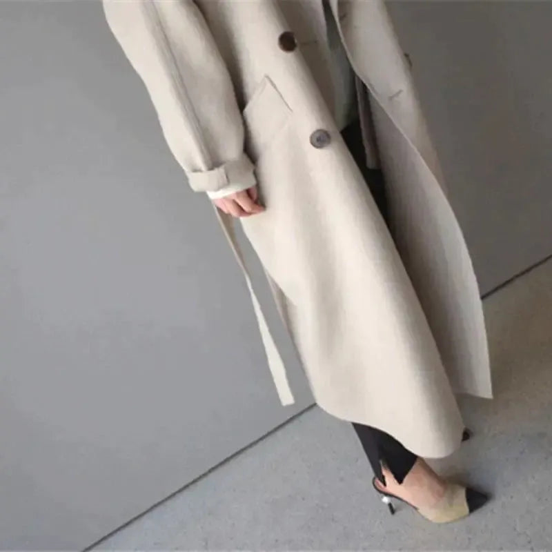 Luxeraum.de Trenchcoat Damen Wollmantel lang – elegant, hochwertig, zeitloses Design