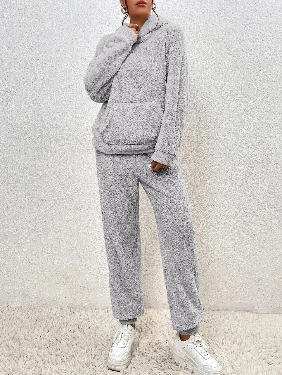 Luxeraum.de Outfit Sets Hausanzug – Weiche Teddy-Oberfläche – Hoodie mit Kapuze & Hose – Damen