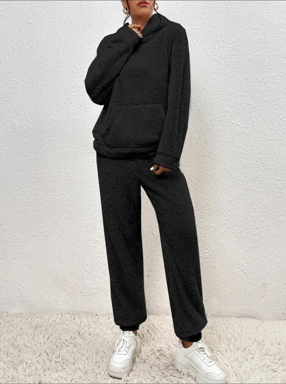 Luxeraum.de Outfit Sets Hausanzug – Weiche Teddy-Oberfläche – Hoodie mit Kapuze & Hose – Damen
