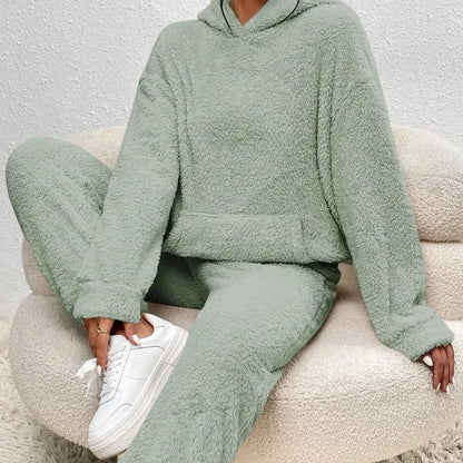 Luxeraum.de Outfit Sets Grün / XS Hausanzug – Weiche Teddy-Oberfläche – Hoodie mit Kapuze & Hose – Damen