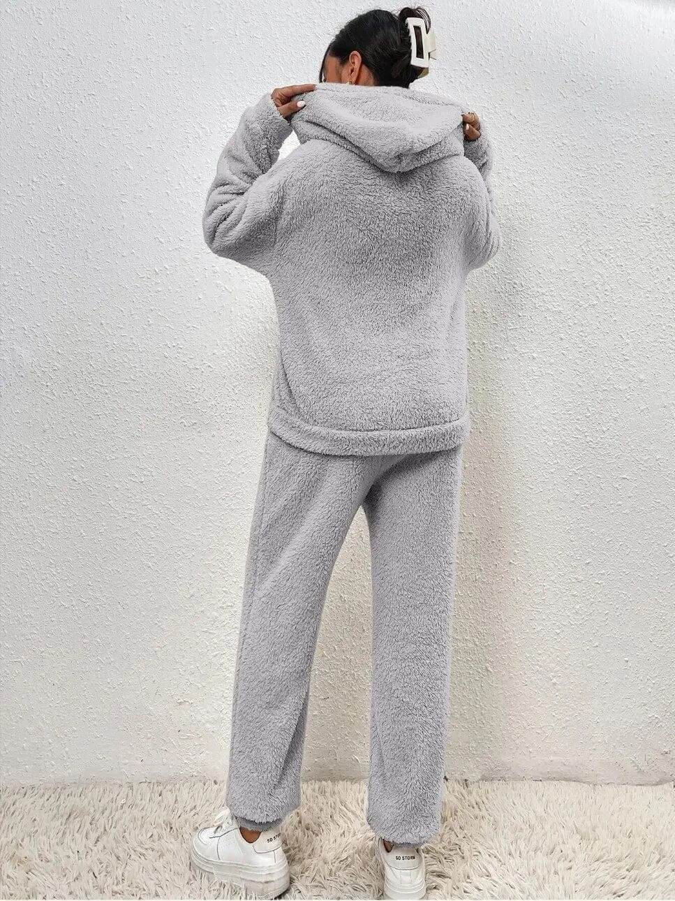 Luxeraum.de Outfit Sets Hausanzug – Weiche Teddy-Oberfläche – Hoodie mit Kapuze & Hose – Damen