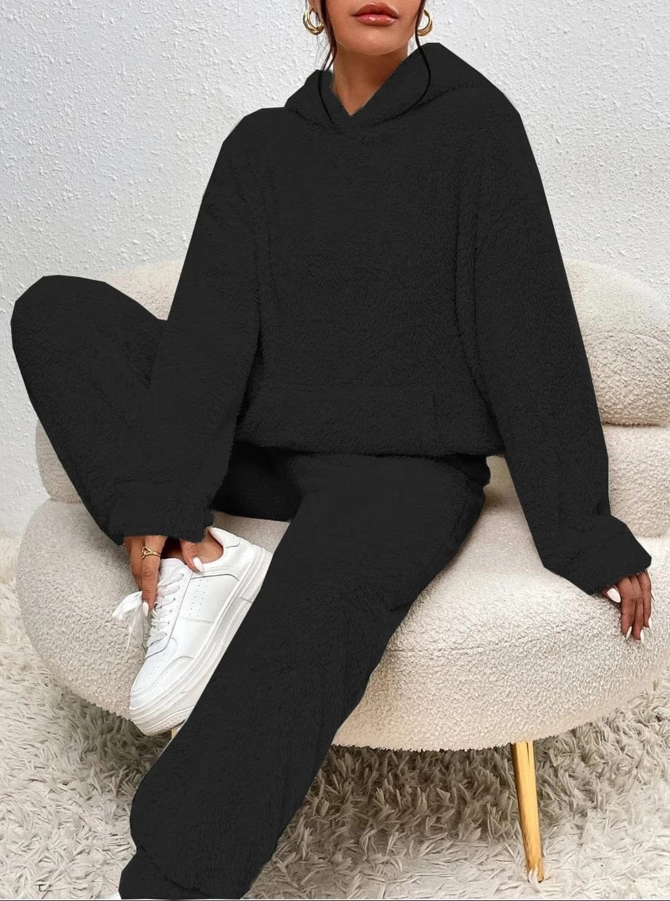 Luxeraum.de Outfit Sets Schwarz / XS Hausanzug – Weiche Teddy-Oberfläche – Hoodie mit Kapuze & Hose – Damen