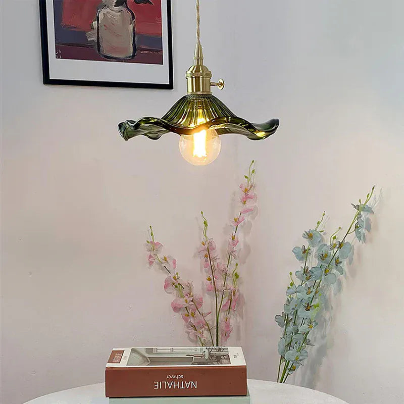 Luxeraum.de Ceiling Light Fixtures Hibiskus Pendelleuchte - Glas & Messing -  Blumenlampe - Verstellbarer Höhe