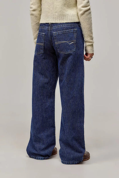 Luxeraum.de Jeans Jeans – Materialmix – Nadelstreifen & Low-Waist-Design – Damen