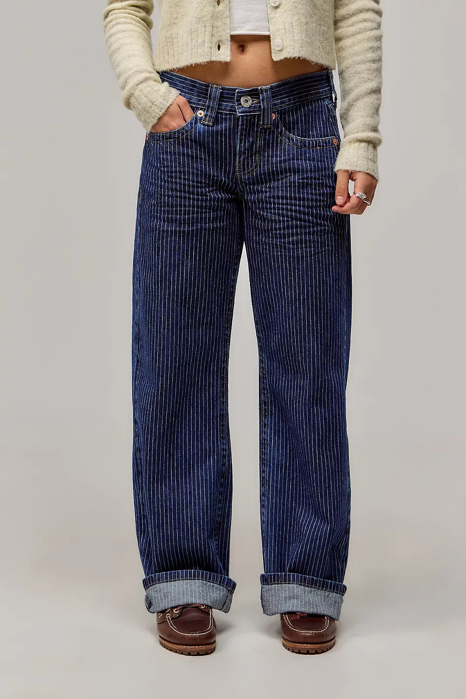 Luxeraum.de Jeans Blau / 2XS Jeans – Materialmix – Nadelstreifen & Low-Waist-Design – Damen