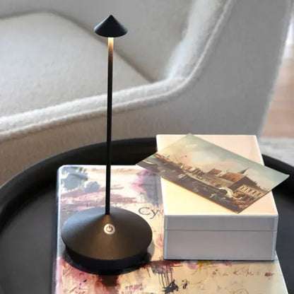 Luxeraum.de Table Lamps Kabellose LED Tischleuchte – Dimmbar, Wasserfest & Wiederaufladbar – Modernes Design