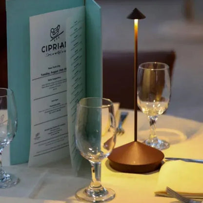 Luxeraum.de Table Lamps Kabellose LED Tischleuchte – Dimmbar, Wasserfest & Wiederaufladbar – Modernes Design
