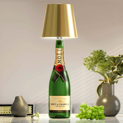 Luxeraum.de Table Lamps LED Flaschenlampe - Wiederaufladbar - Nachhaltige Tischlampe - 3 Lichtmodi