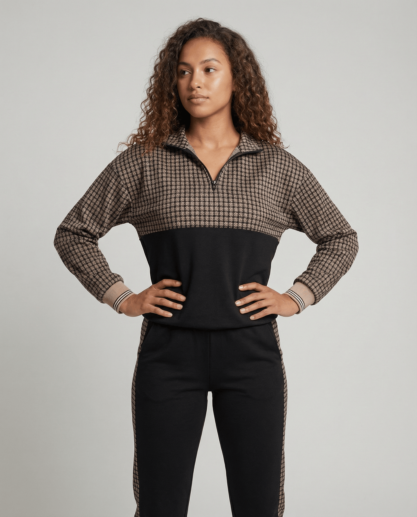 Luxeraum.de Clothing Sandsberg – Premium Damen Jogginganzug, Bequeme Passform