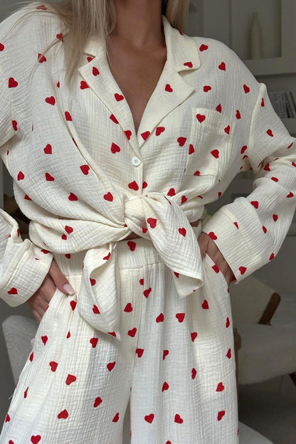 Luxeraum.de Pajamas Schlafanzug Set – Weiches Gewebe – Herzmuster & Knopfleiste – Damen