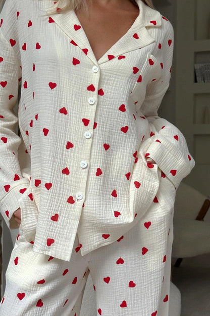 Luxeraum.de Pajamas Schlafanzug Set – Weiches Gewebe – Herzmuster & Knopfleiste – Damen