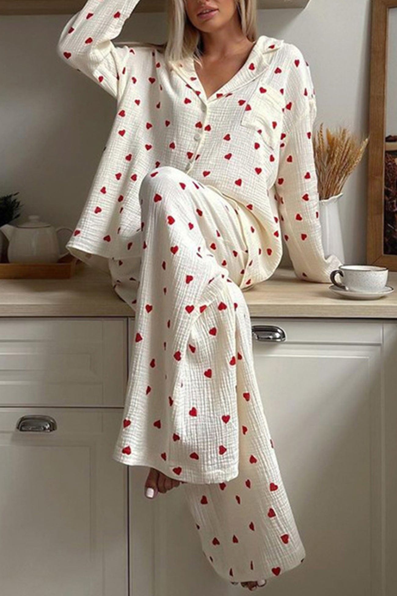 Luxeraum.de Pajamas Schlafanzug Set – Weiches Gewebe – Herzmuster & Knopfleiste – Damen