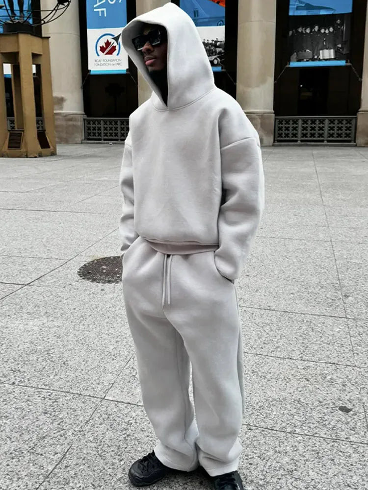 Luxeraum.de Activewear Trainingsanzug – Atmungsaktive Stoffmischung – Oversized Hoodie & Jogginghose – Herren