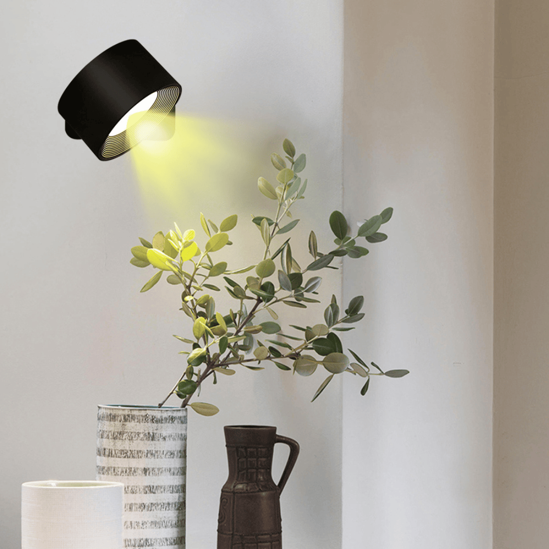 Luxeraum.de Wall Light Fixtures Wiederaufladbare 360° LED Wandlampe - Kabellos - Drehbar - Dimmbar