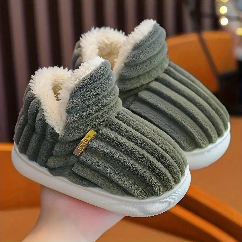 Luxeraum.de Slippers Winterhausschuhe – Wärmende Fütterung – Rutschfeste Sohle – Damen