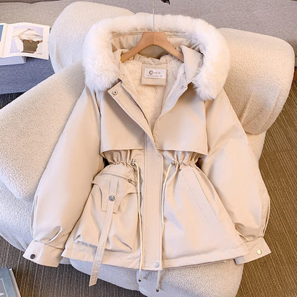 Luxeraum.de Weiß / S Winterjacke Damen mit Kapuze und Kunstpelz – warm & elegant